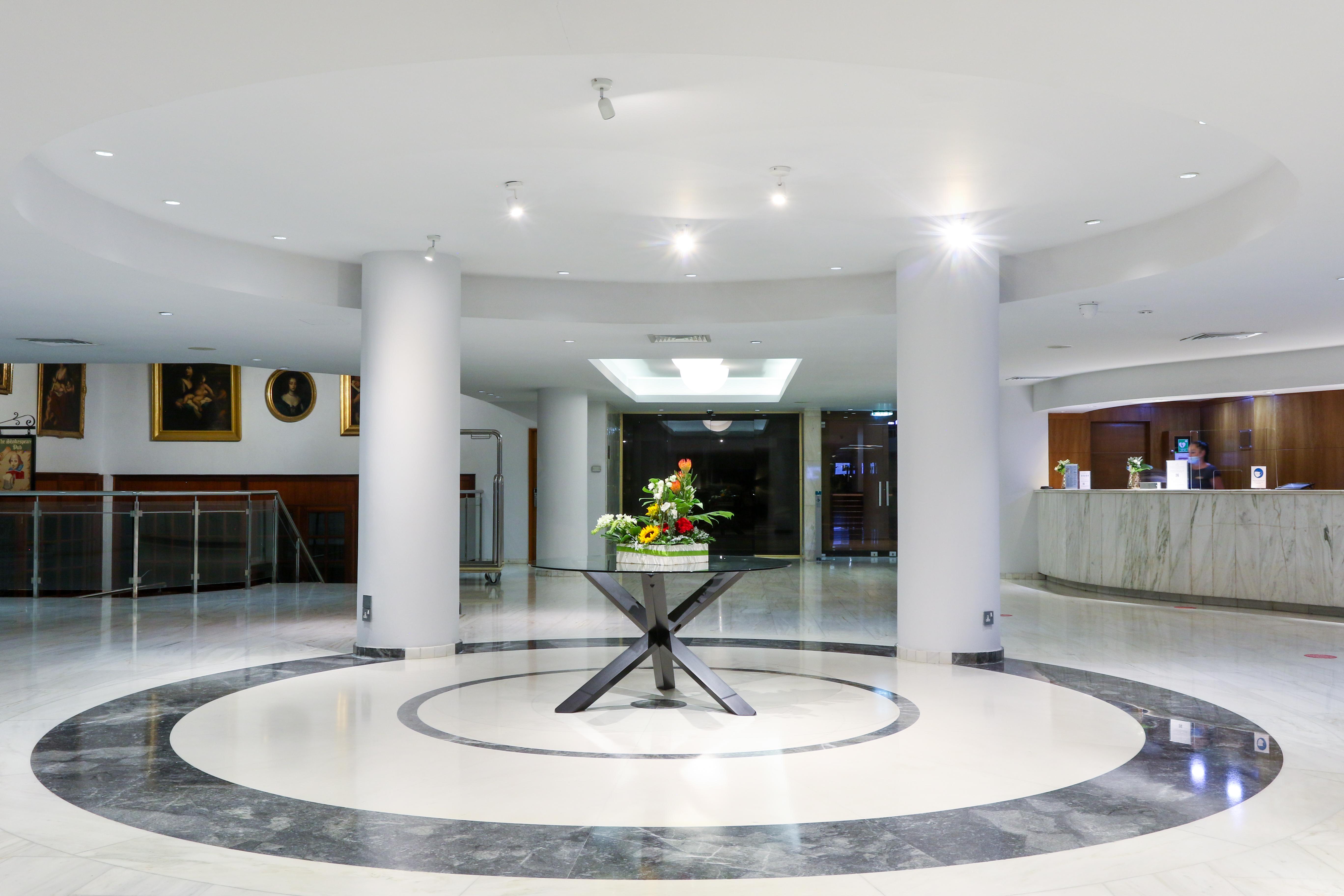 金色海湾沙滩酒店 拉纳卡 外观 照片 Lobby