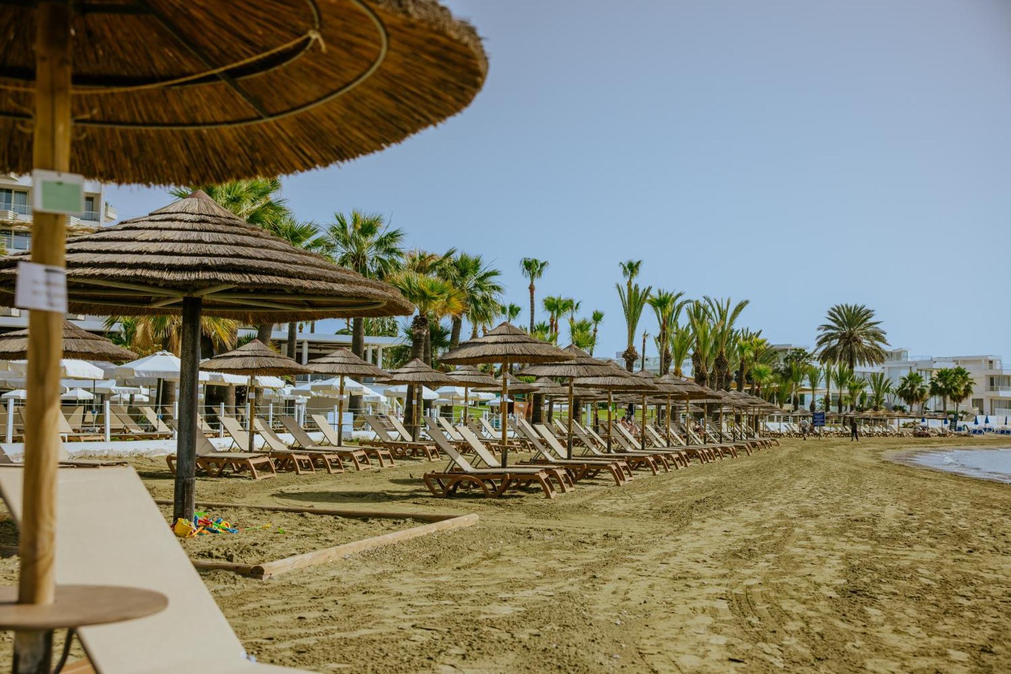 金色海湾沙滩酒店 拉纳卡 外观 照片 Beach in Crete